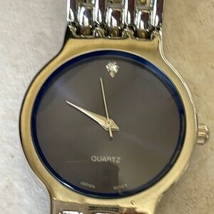 Charles Raymond men battery water resistant stainless steel back